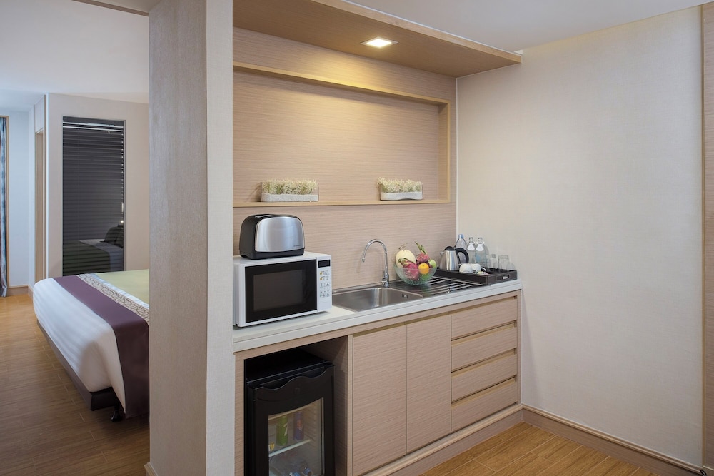Solitaire Bangkok Sukhumvit 11 by Kingston Hotels 38/73