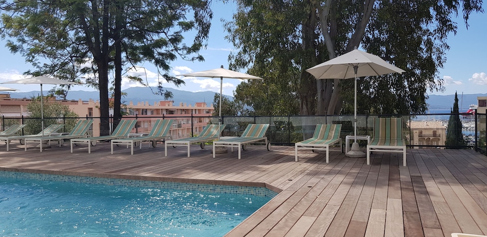Hotel Castel Vecchio 6/67