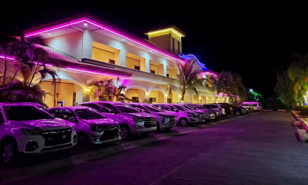 Subic Waterfront Resort & Hotel 2/55