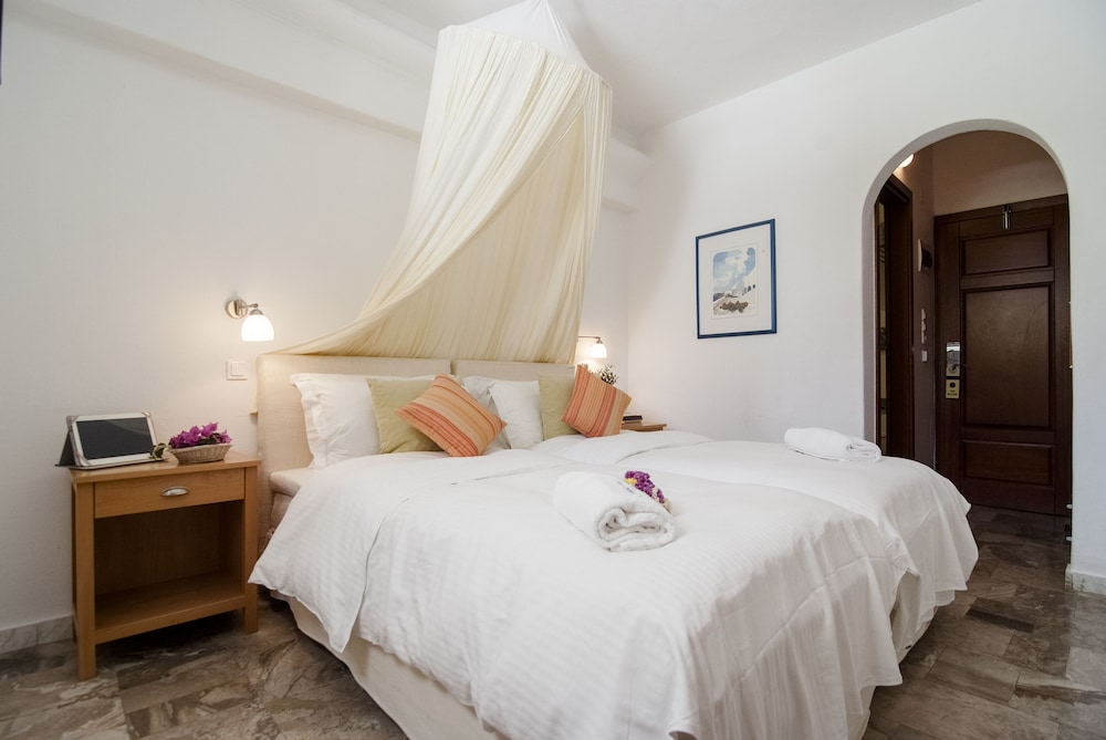 Zephyros Hotel 27/66