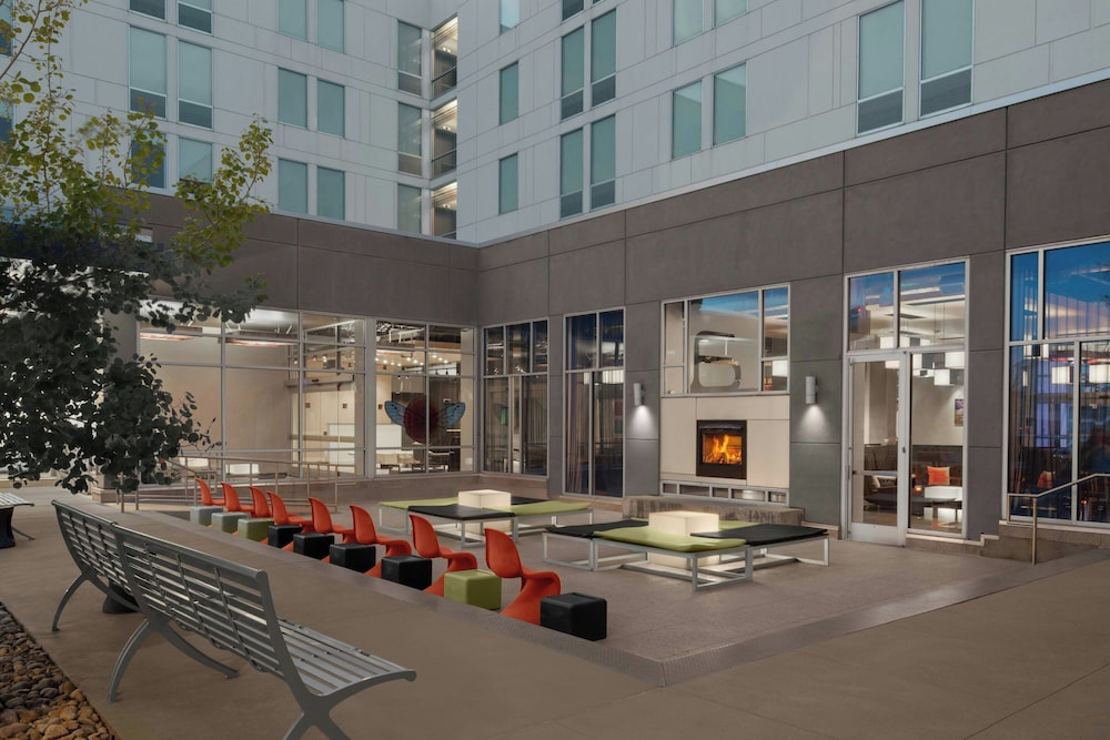 Aloft Broomfield Denver 38/45