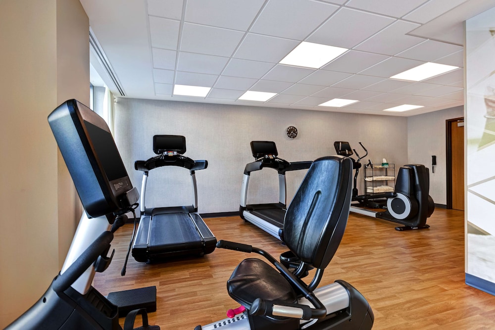 Hyatt Place Bloomington/Normal 32/56