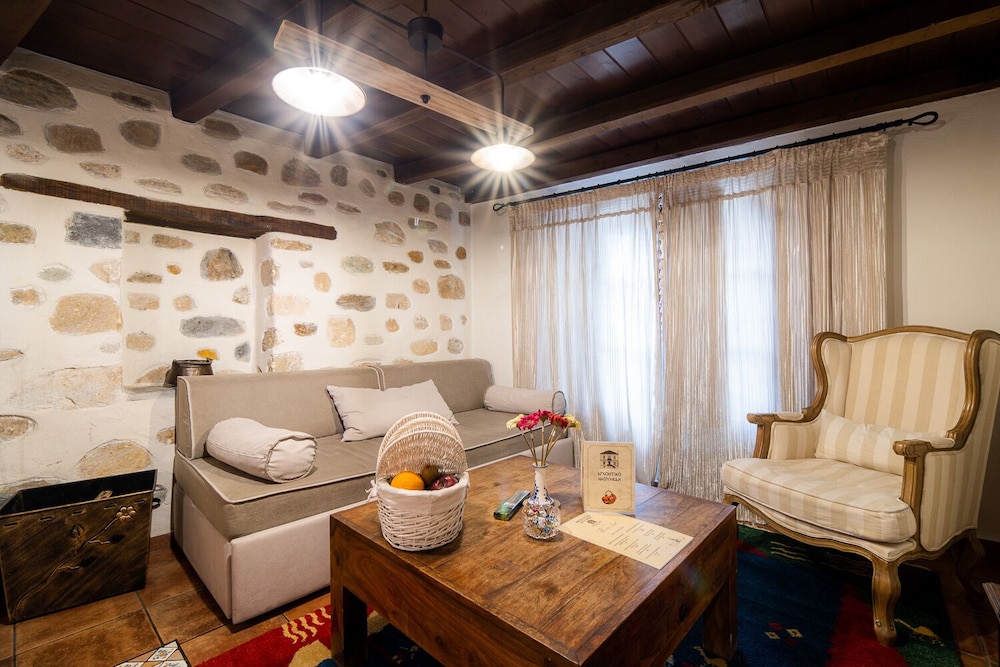 Archontiko Naoumidi 27/49