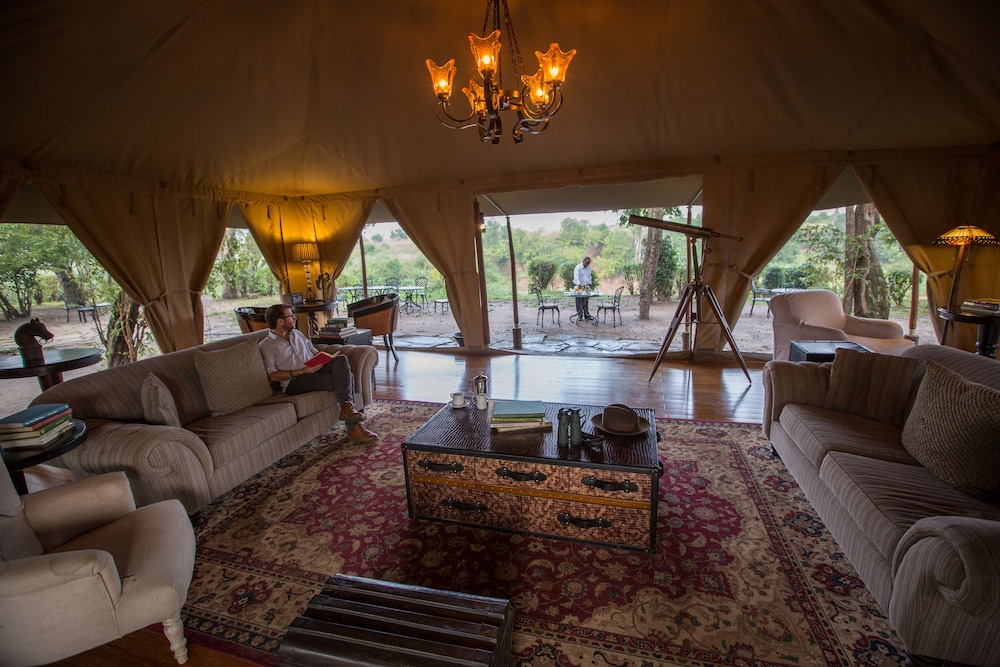 Sand River Masai Mara 14/43