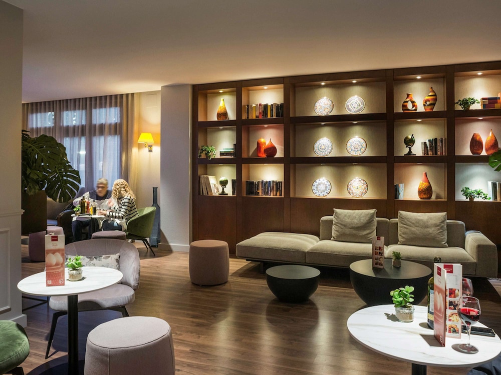ibis Styles Figueres Ronda 33/49
