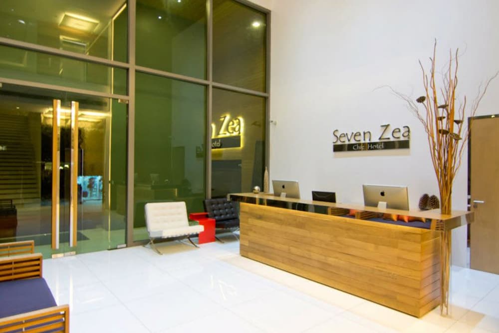 Seven Zea Chic Hotel 6/50