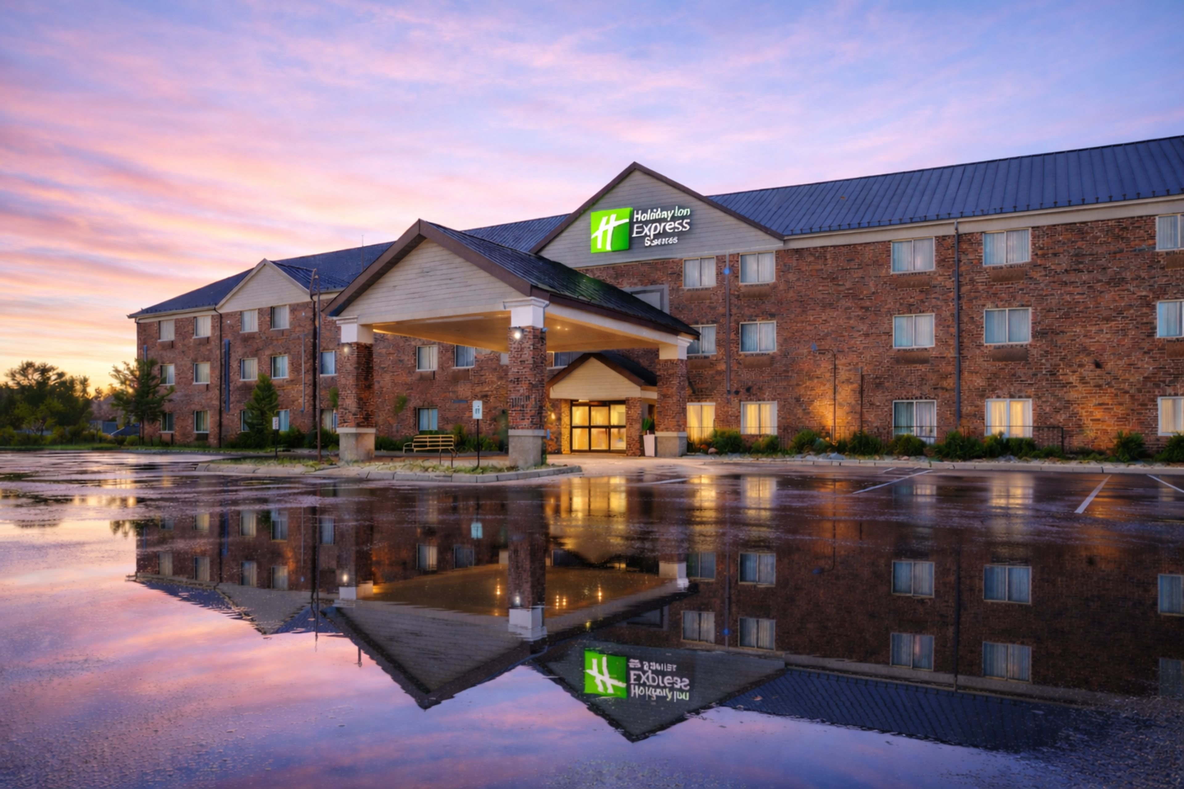 Holiday Inn Express Hotel And Suites St Paul Woodbury 6/79