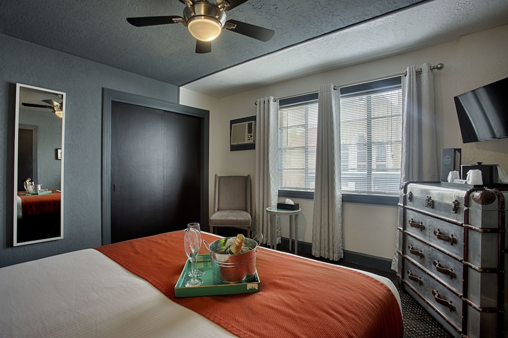 Avalon Hotel Downtown St Petersburg 26/53