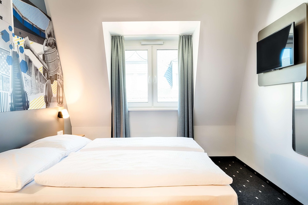 Room, Double Bed