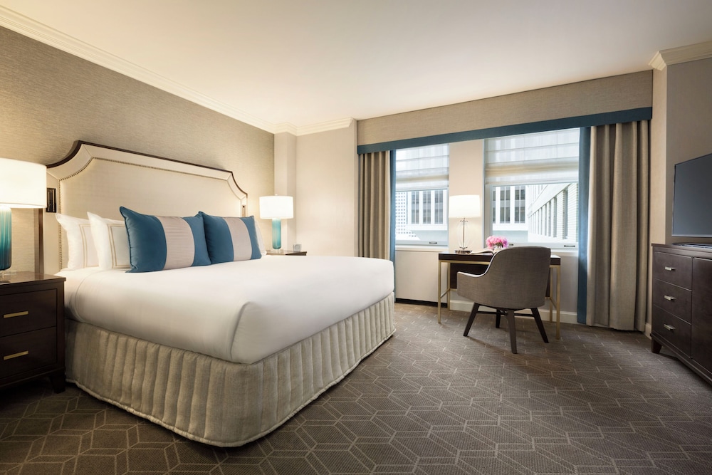 ROOM, KING BED, ACCESSIBLE