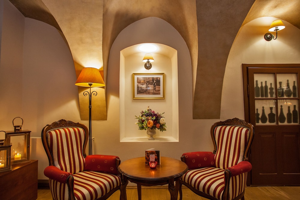 Hotel Santi 24/56