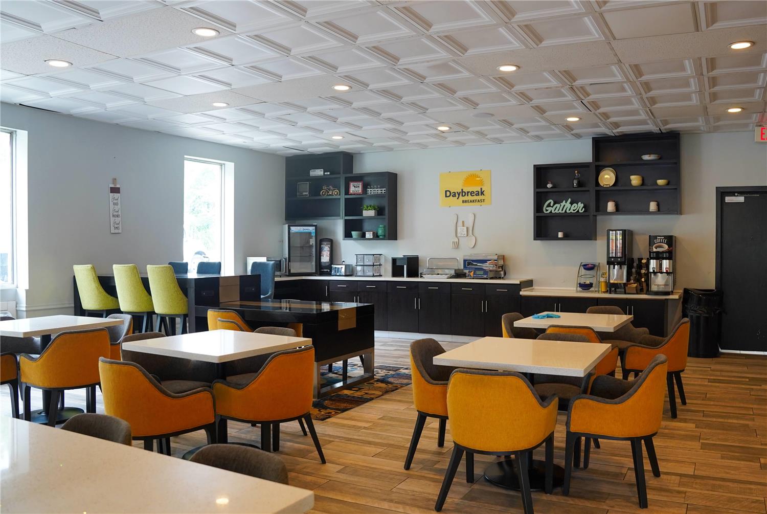 Days Inn by Wyndham Southington 17/25