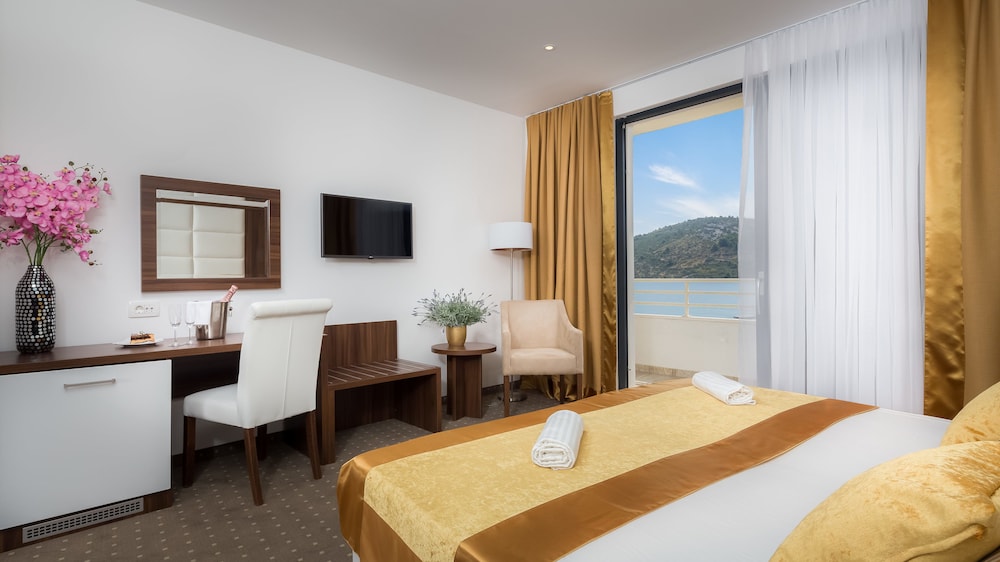 Hotel Perla 12/50