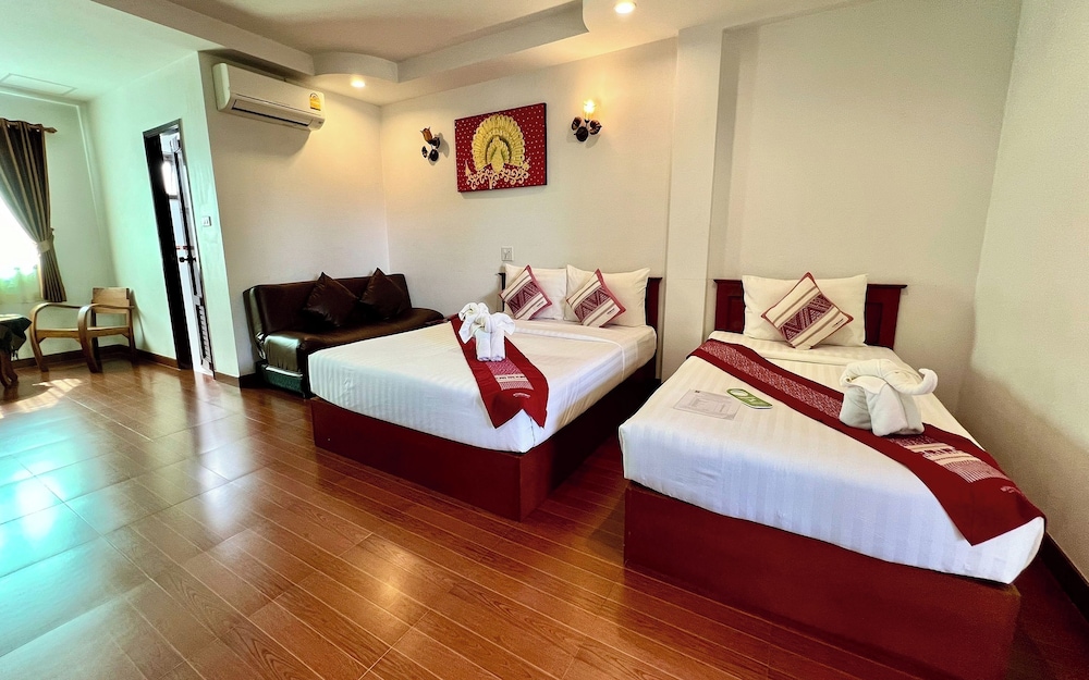 Sawadeelanna Hotel 8/63