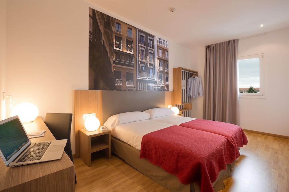 Iraipe Pamplona Hostal - Auto check-in 8/20