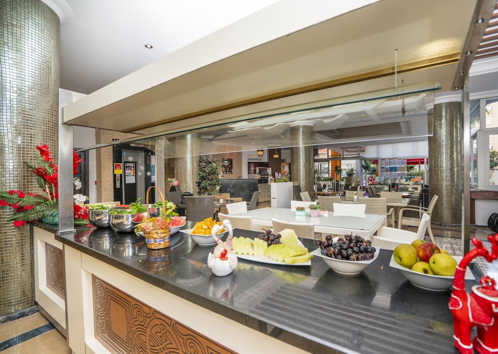 Carmen Suite Hotel 27/32