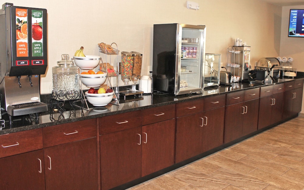 Cobblestone Inn and Suites Lamoni 35/50