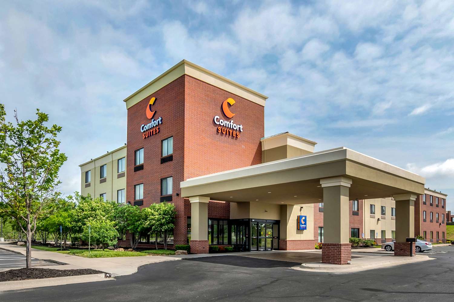 Comfort Suites Speedway - Kansas City 14/15