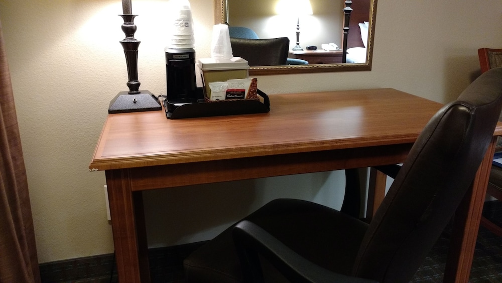 Best Western Empire Towers 34/34