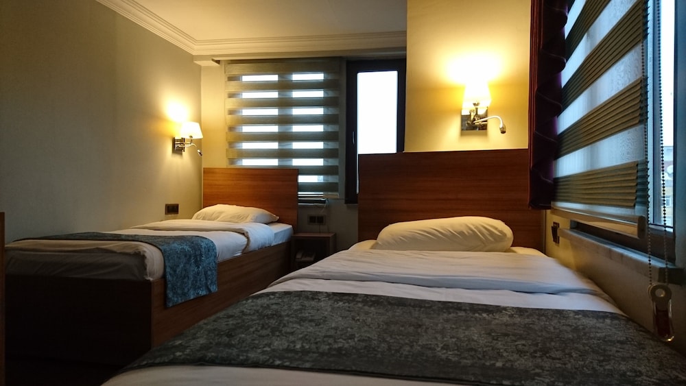 Nur Hotel 10/33