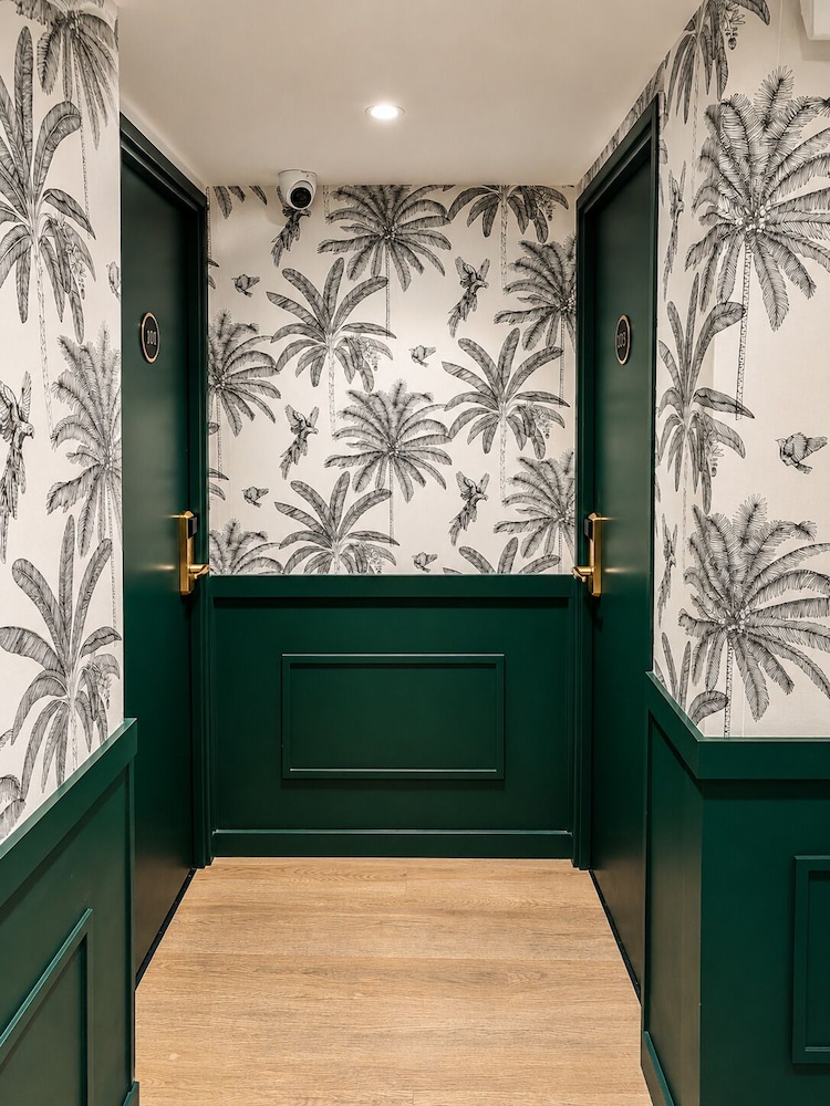 Hotel Kyriad Marseille Centre Paradis Prefecture 8/50