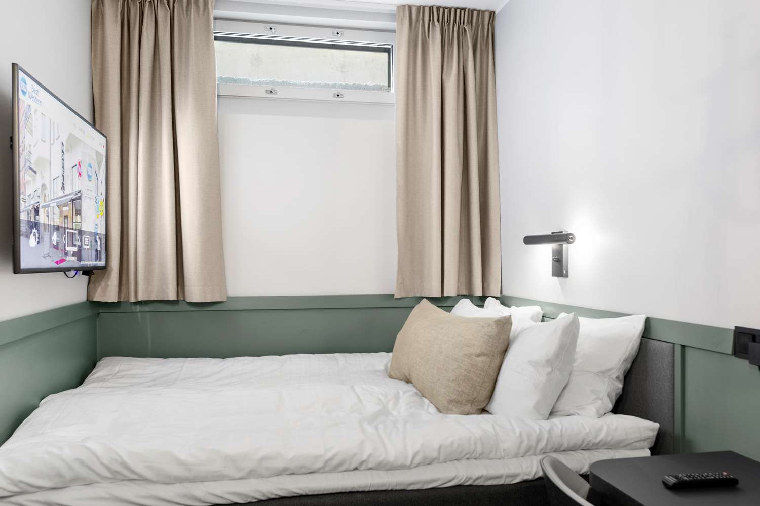 Best Western Hotel At 108 11/58