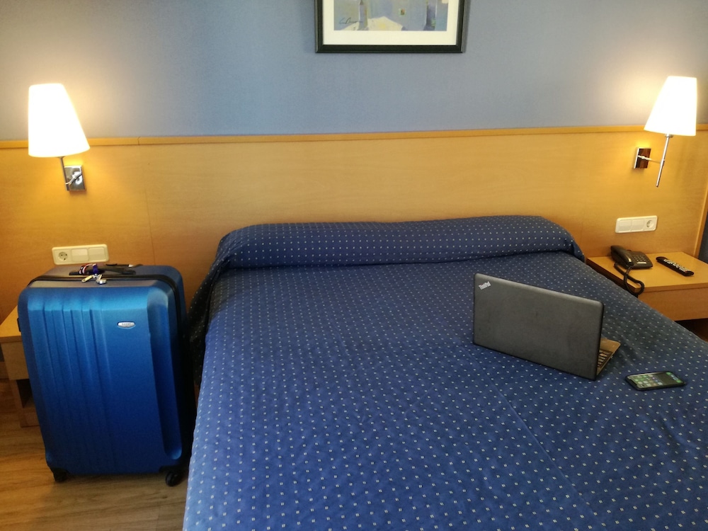 Hotel J. Balmes Vic 18/20