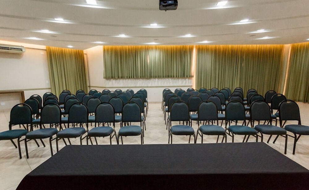 TONELLO BUSINESS HOTEL 33/47