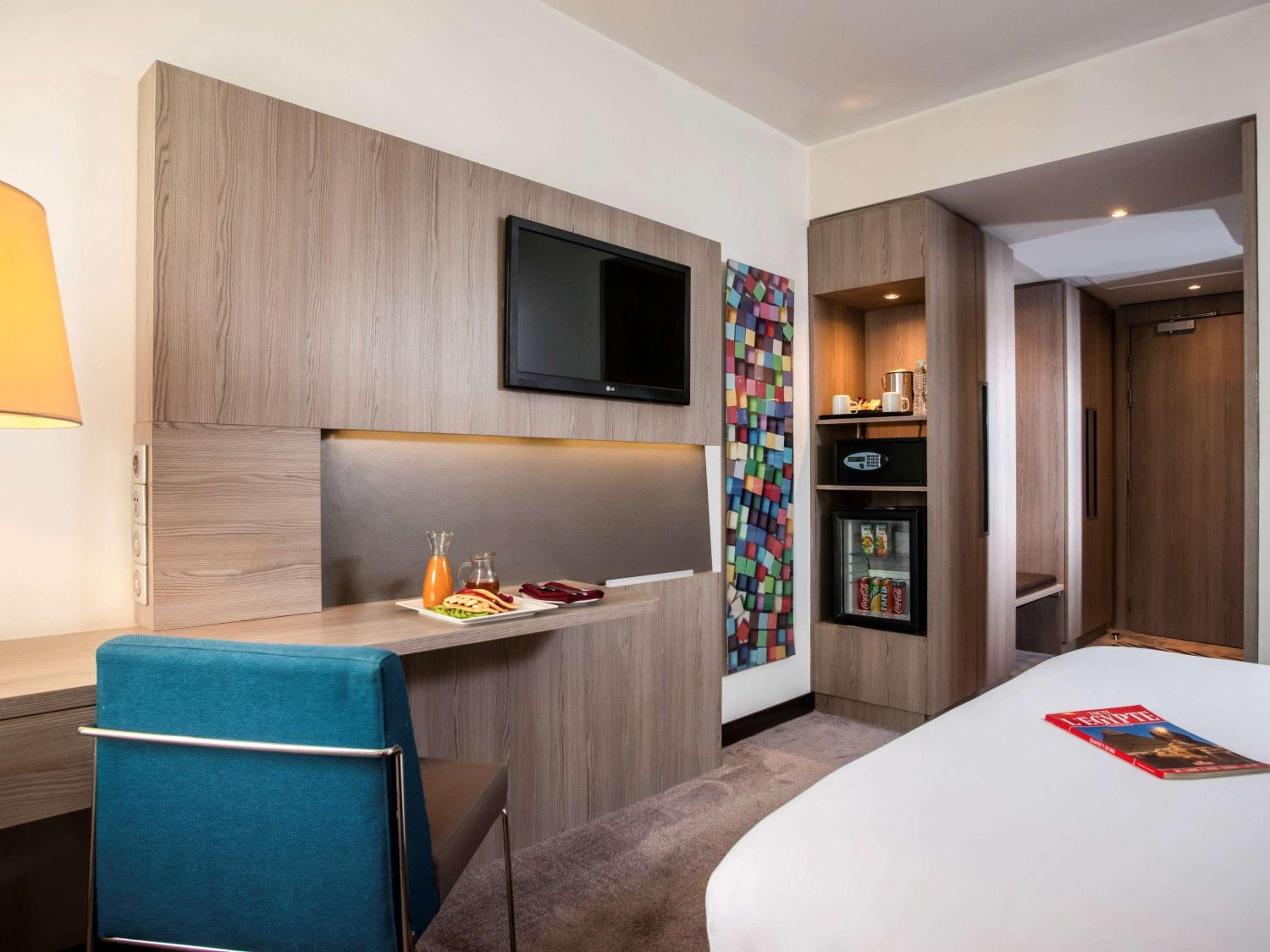 غرفة سوبيريور بإطلالة على المسبح، Novotel Cairo Airport 9/10