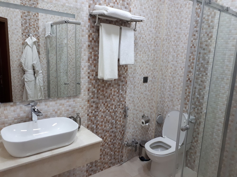 RUMA PORT HOTEL 40/43
