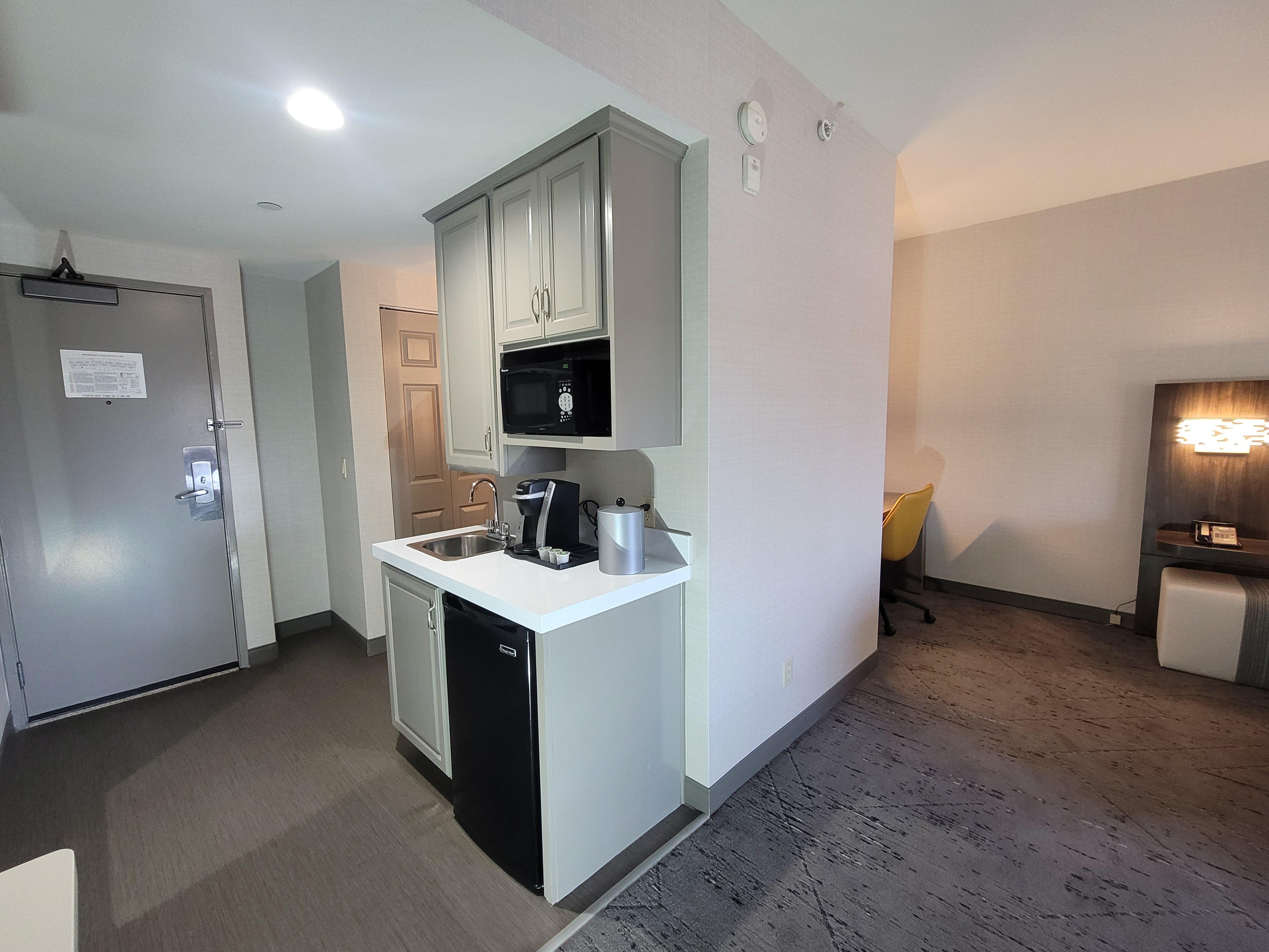 HOLIDAY INN EXPRESS SAN DIEGO SOUTH - CHULA VISTA 7/71