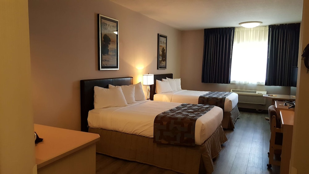 غرفة قياسية بسريرين كوين، Shilo Inn Suites Elko 4/5