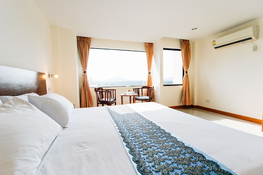 Sinkiat Thani Hotel 9/44