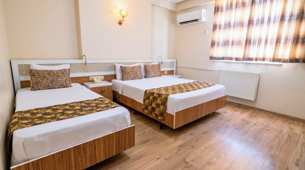 Grand Gulizar Otel 12/50