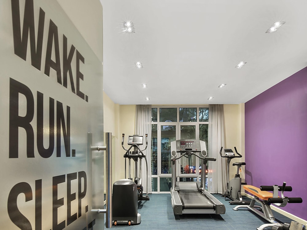 Mercure Hanoi La Gare Hotel 40/68