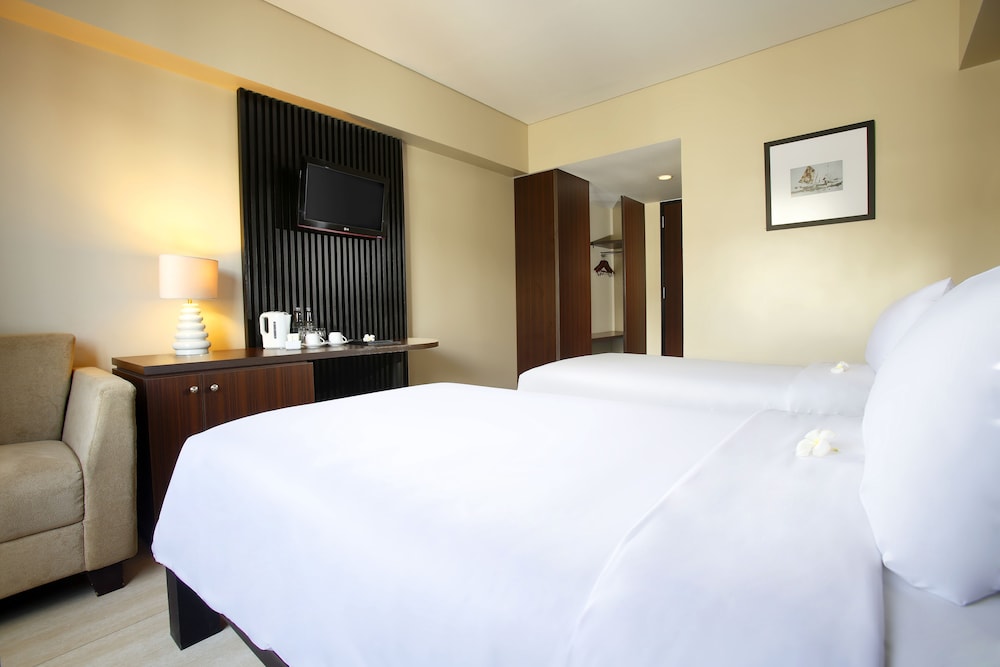Hotel Santika Kuta Bali 8/29