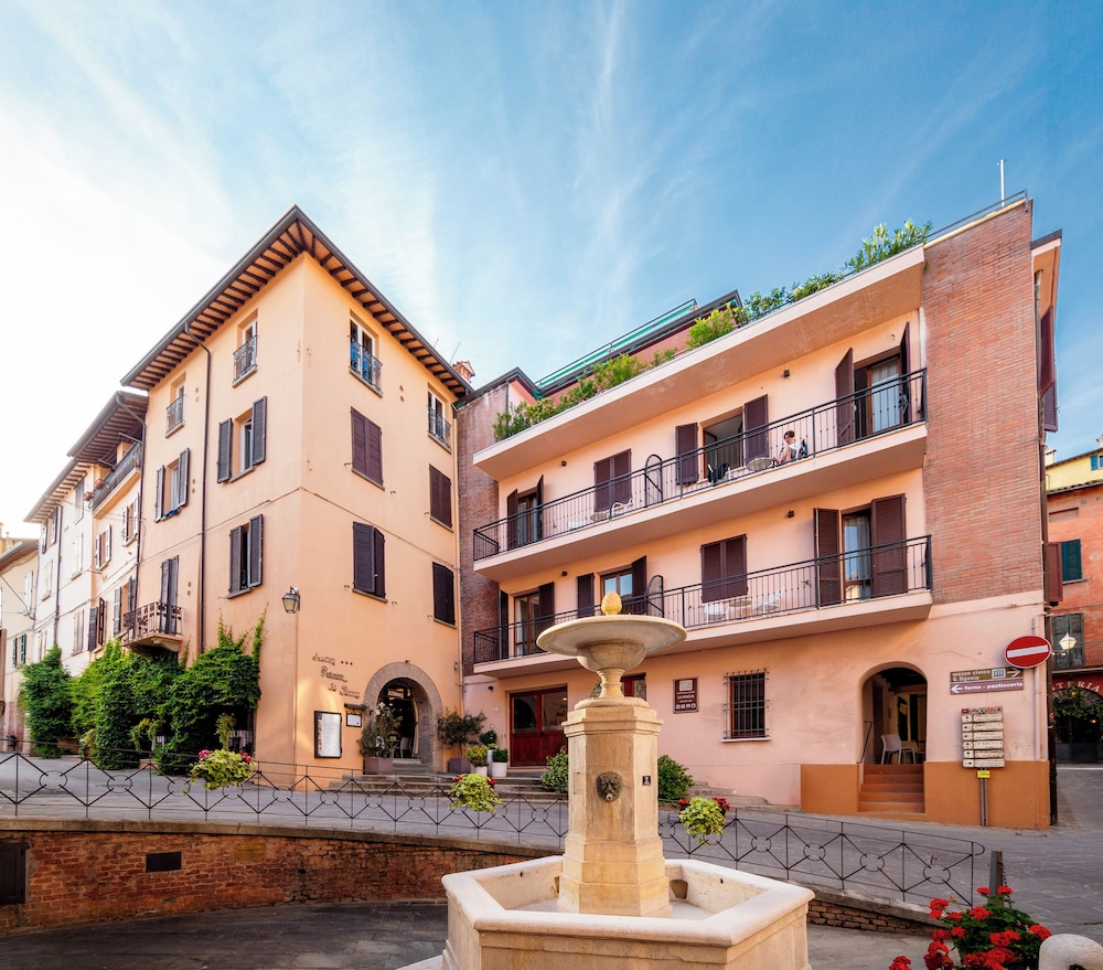 Albergo La Rocca 5/50