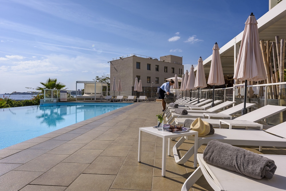 Residence De Tourisme Ajaccio Amiraute 12/50