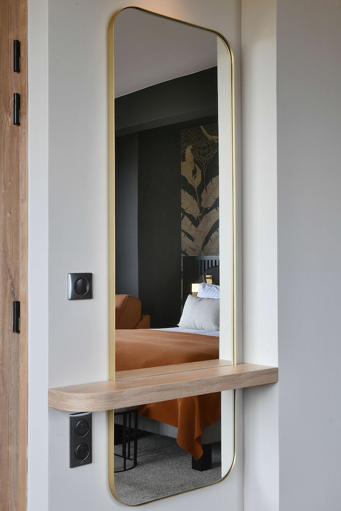 Golden Tulip Reims 3/50