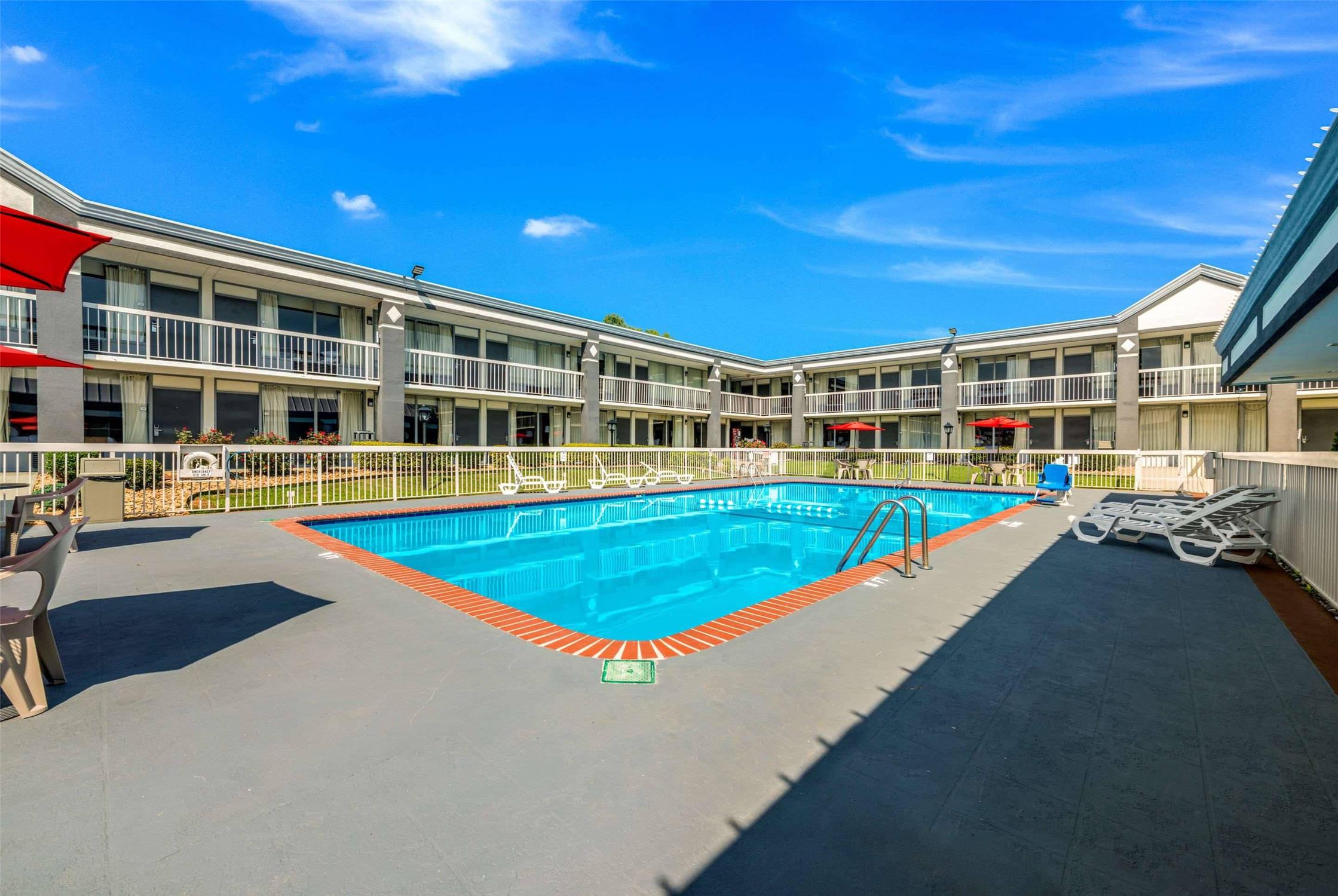 Quality Inn Concord Kannapolis 32/34