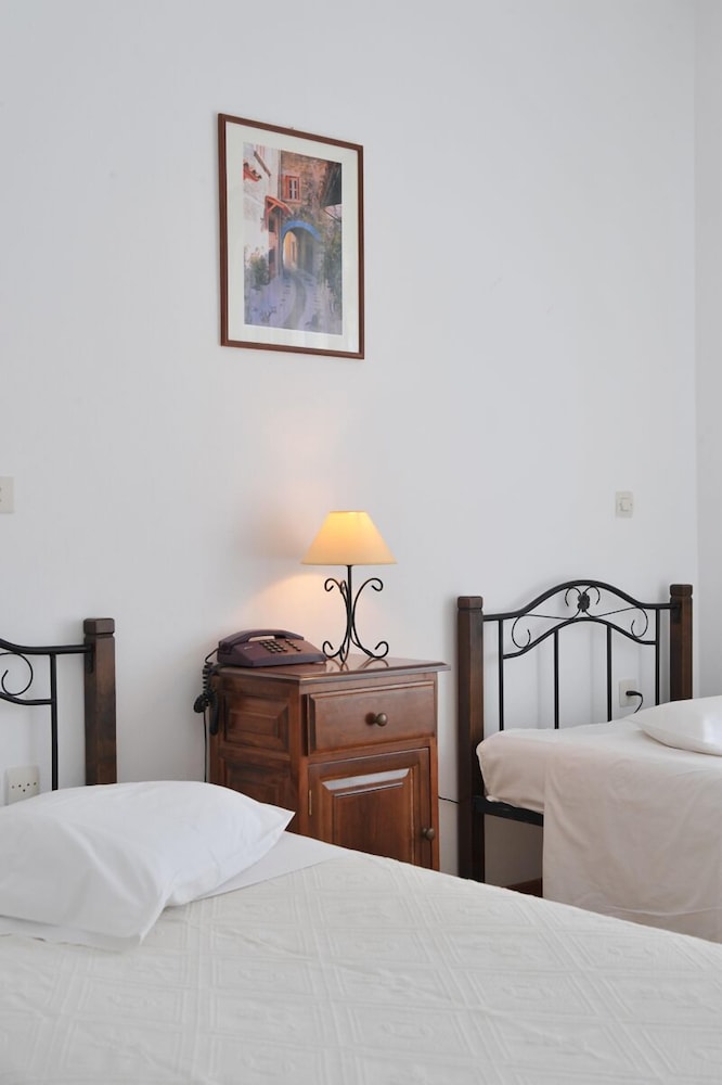 Eri Hotel 22/62