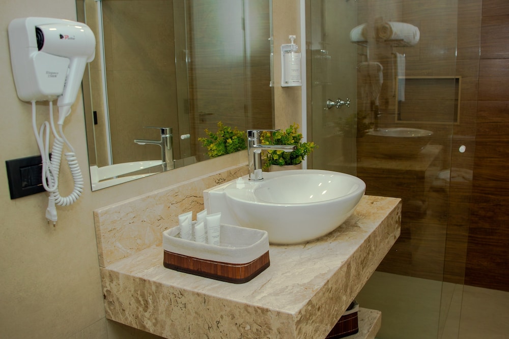 Champet Boutique Hotel 50/50