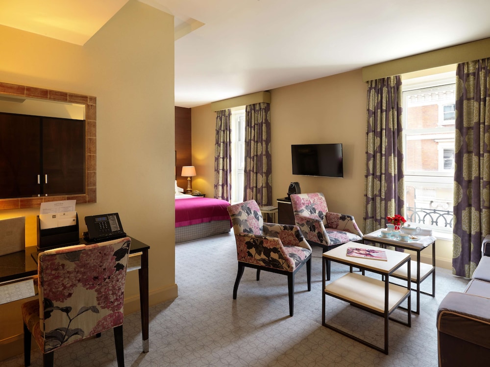 THE MANDEVILLE HOTEL 47/62