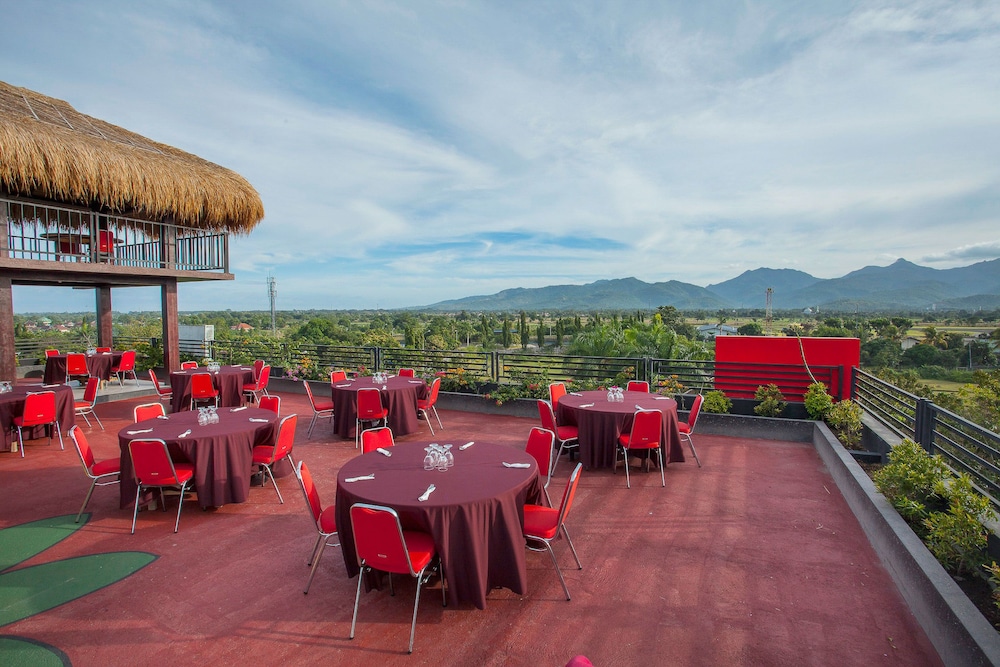 PRATAMA HOTEL AND CONVENTION 18/26