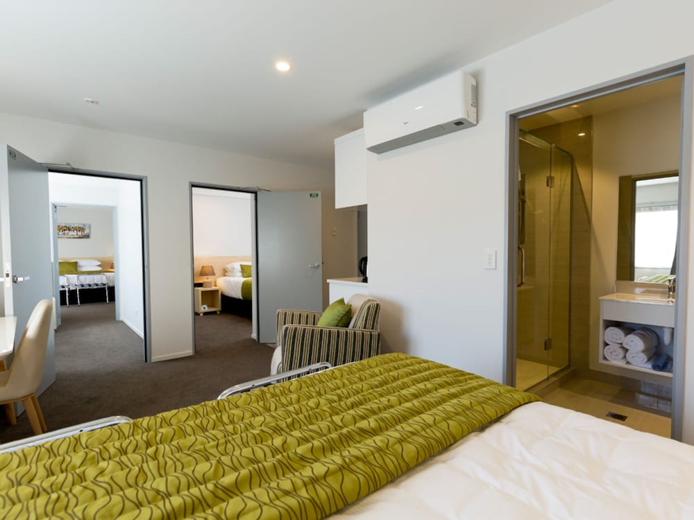 FAMILY SUITE, SUPERIOR