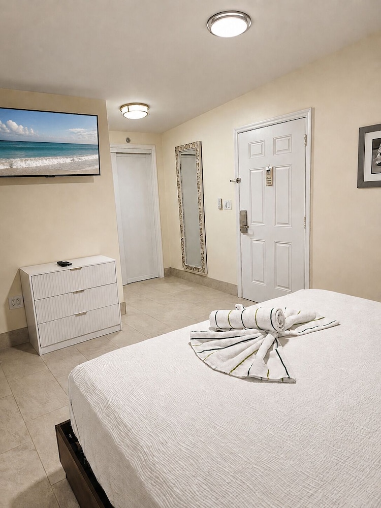 Glunz Ocean Beach Hotel and Resort 40/73