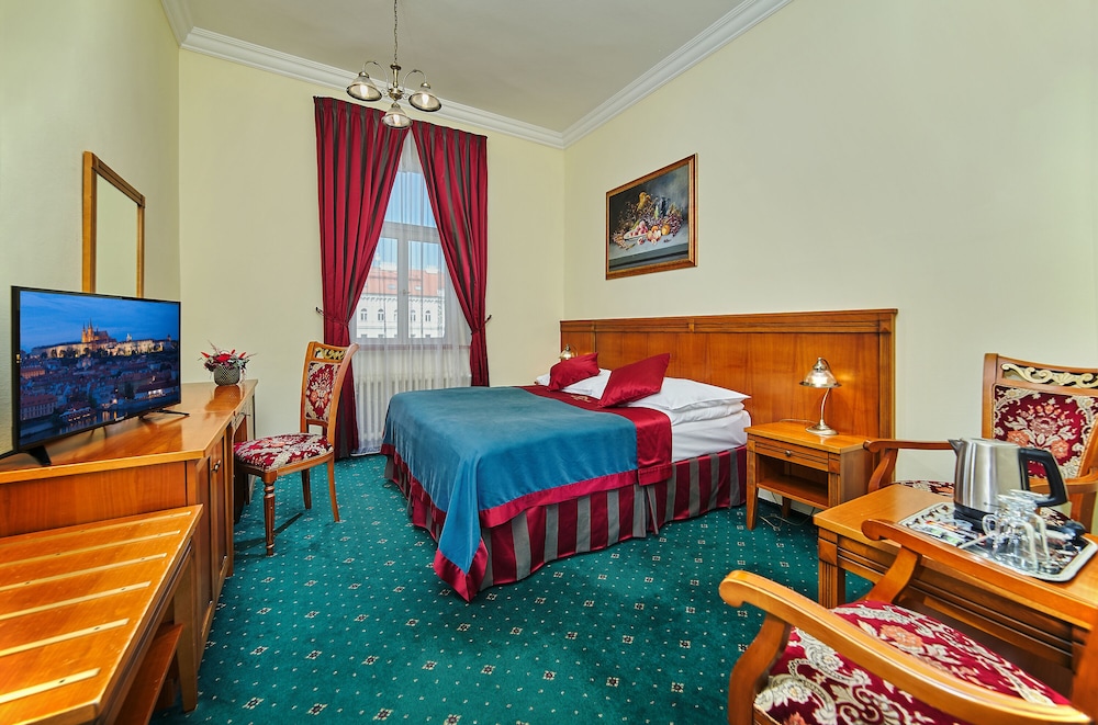 Green Garden Hotel 28/64