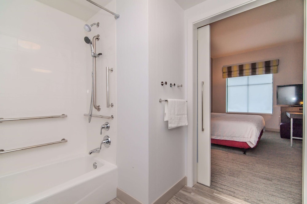 Hampton Inn Norwich 12/44