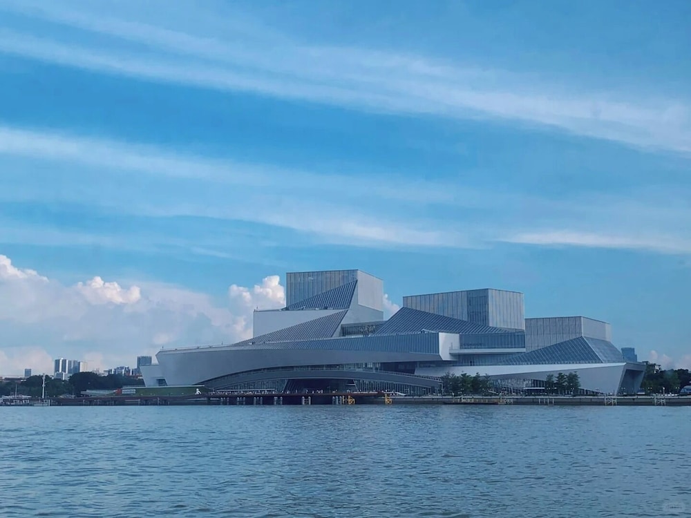 ECHIC HL (Guangzhou Shamian Island Huangsha Subway Station) 32/33