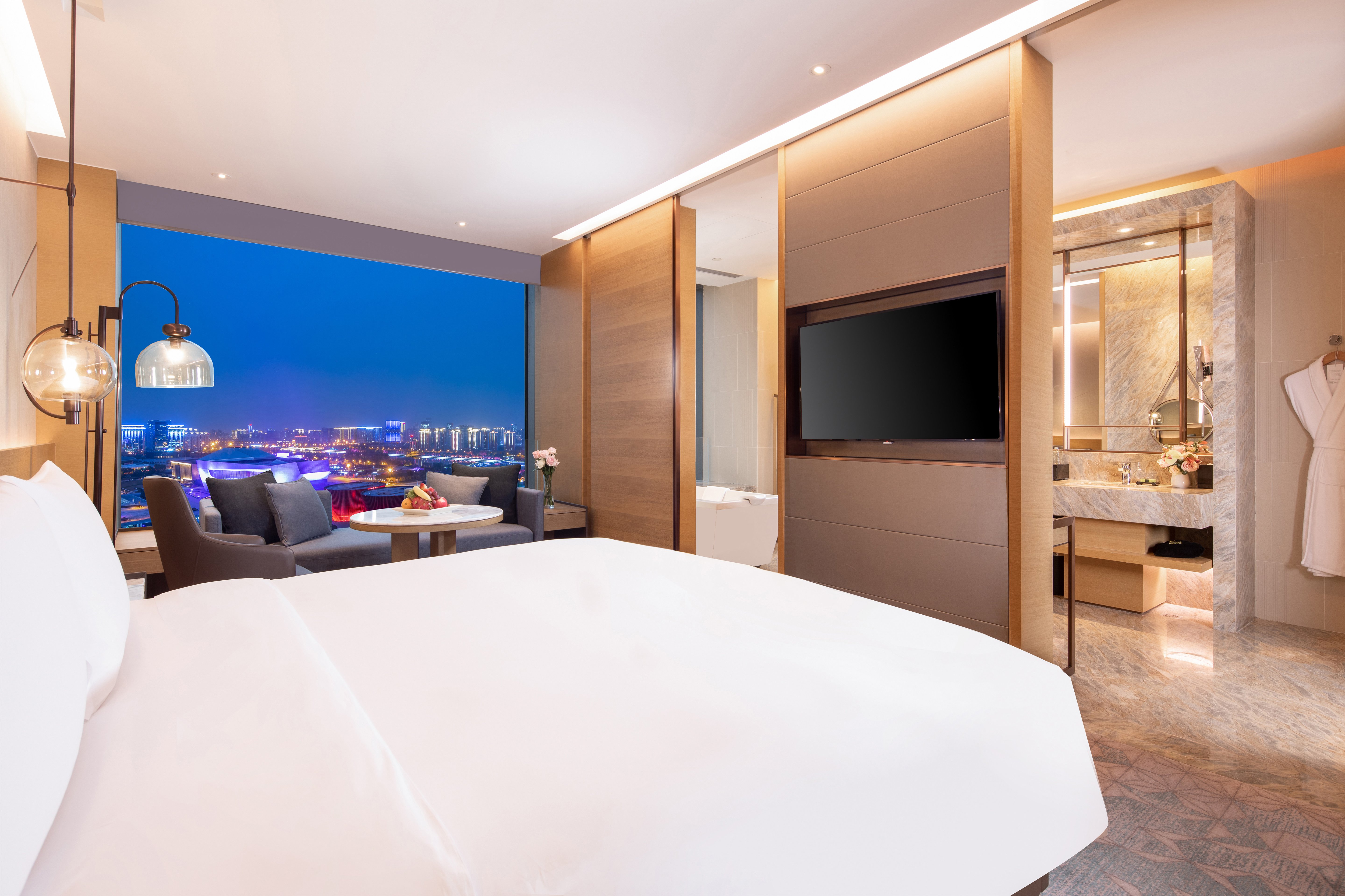 Club Intercontinental, Premier